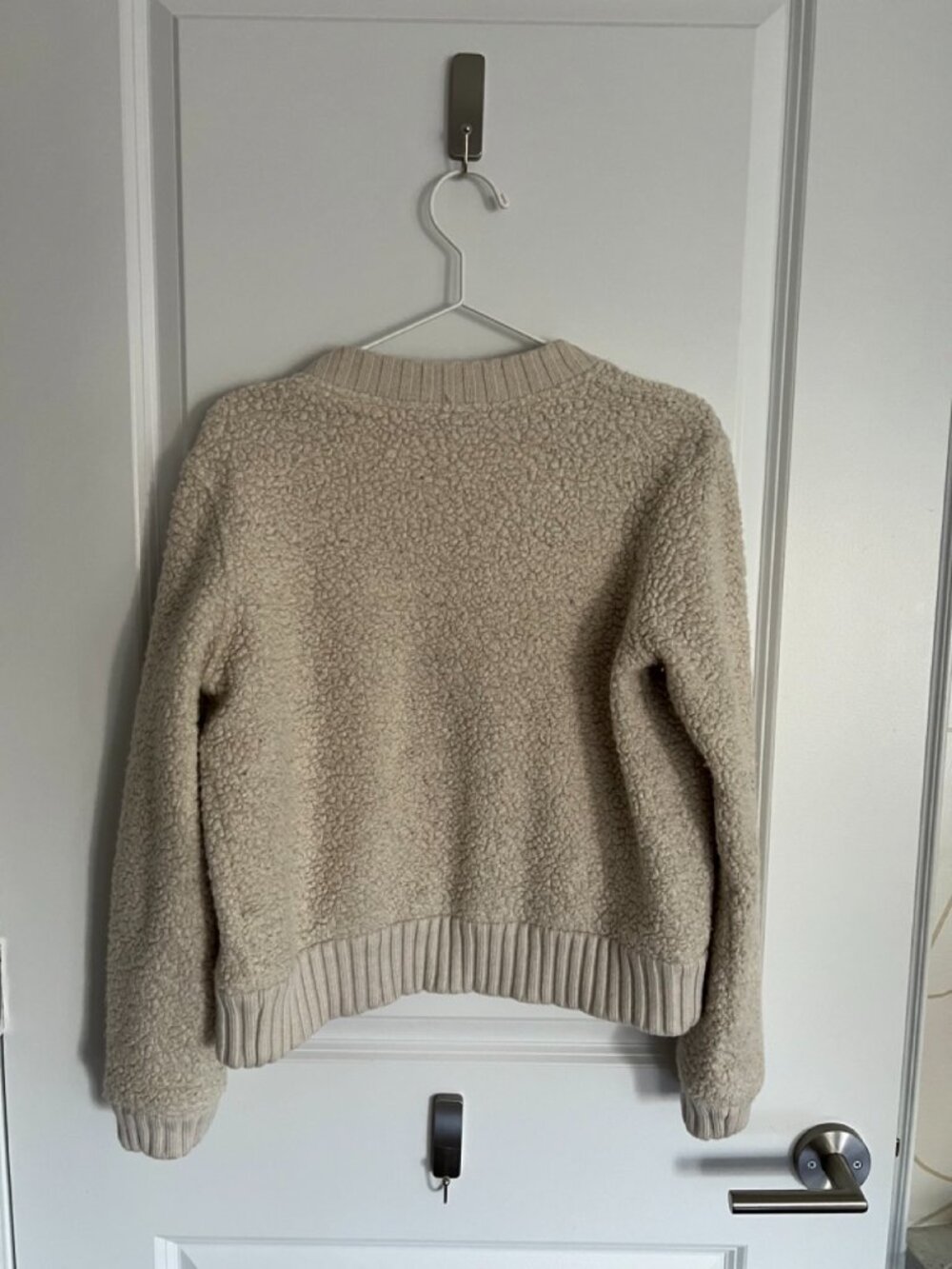 Club Monaco Boucle Sweater Size Small - Picture 6 of 8
